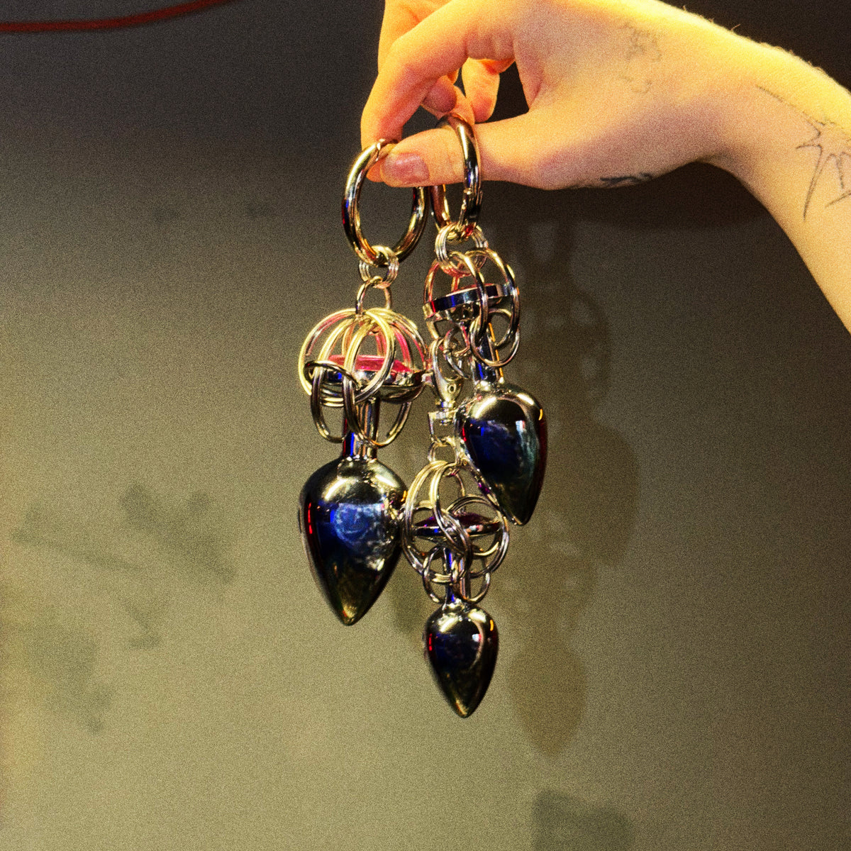 UNQE Pendant