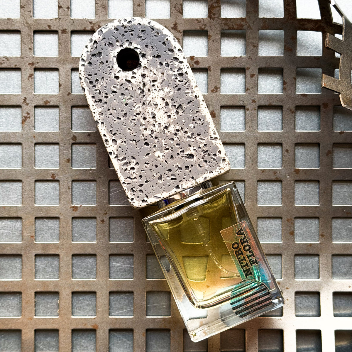 FLORAMARA — NITROFLORA